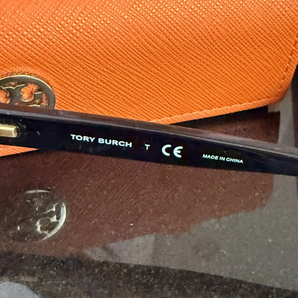 Tory Burch authentic tory